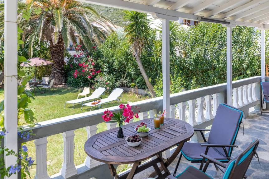 Myrto Holiday House Stafylos Exterior foto